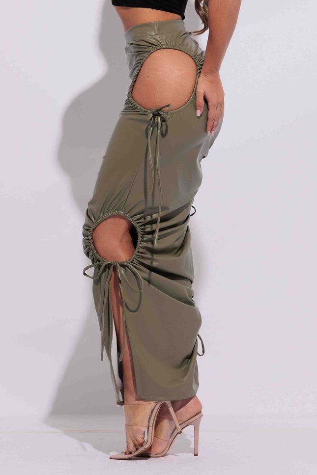 Cut out detailed PU maxi skirt - Muvin 