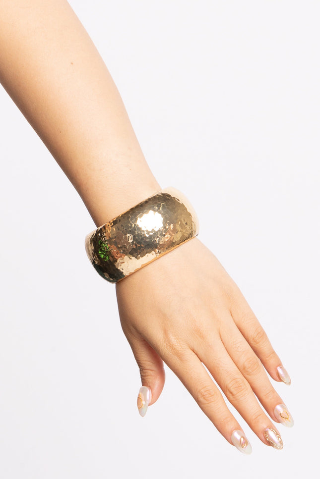 Hammered Metal Bangle Bracelet - Muvin 