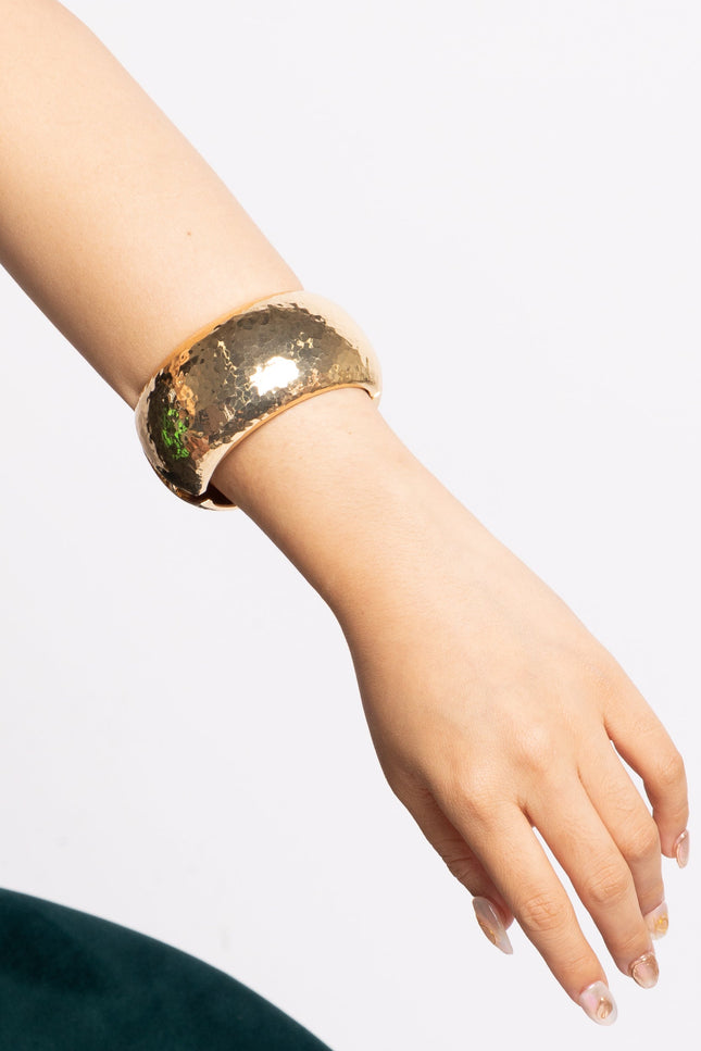 Hammered Metal Bangle Bracelet - Muvin 