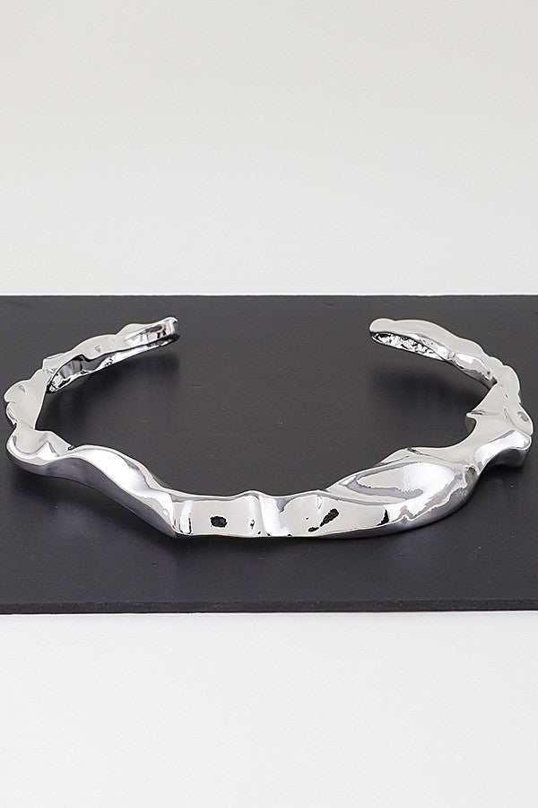 Hammered Ripple Choker Necklace - Muvin 