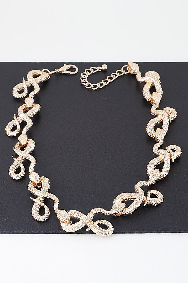 Luxury Snake Loop Necklace - Muvin 