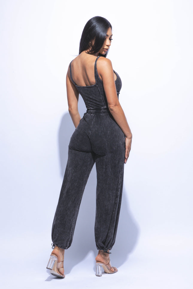 Washed jumpsuit with adjustable ankle - Muvin 