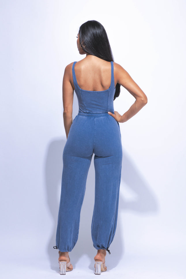Washed jumpsuit with adjustable ankle - Muvin 