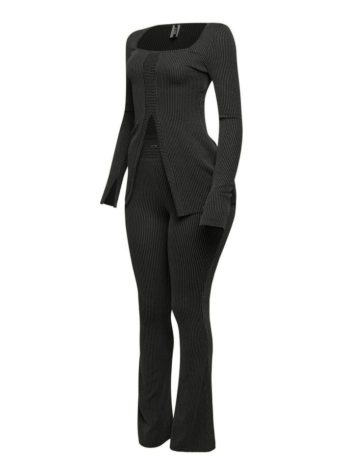 Ribbed pant set with slit detail - Muvin 