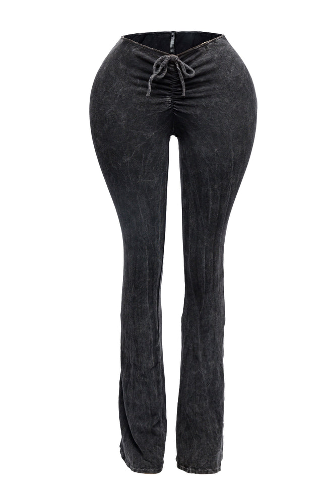 Mineral washed ruched rise flare pant - Muvin 