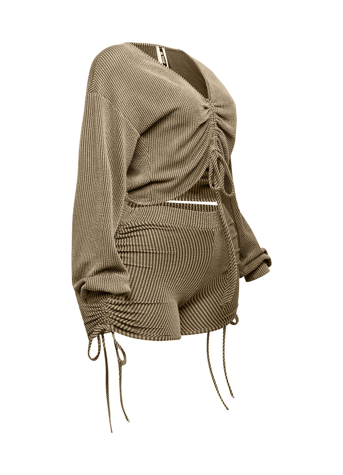 Ruched drawstring long sleeve crop top & shorts set - Muvin 