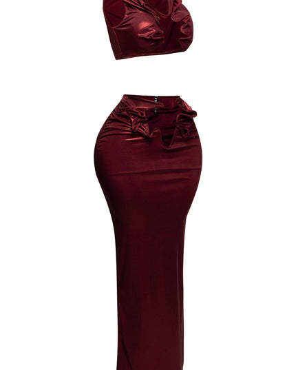 Profile view of the metallic skirt set, highlighting the cutout design on the tank top’s side.