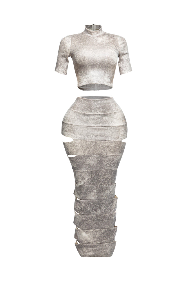 Crop top and laser cut detailed maxi skirt - Muvin 